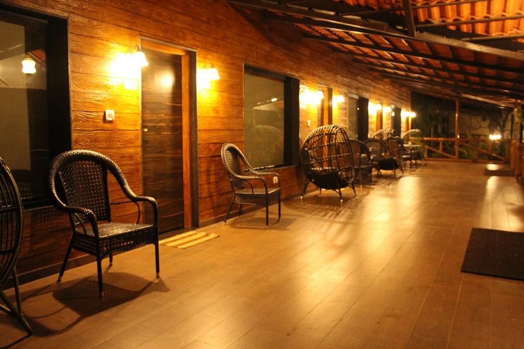 Shangri La Jungle Village Molem Buitenkant foto